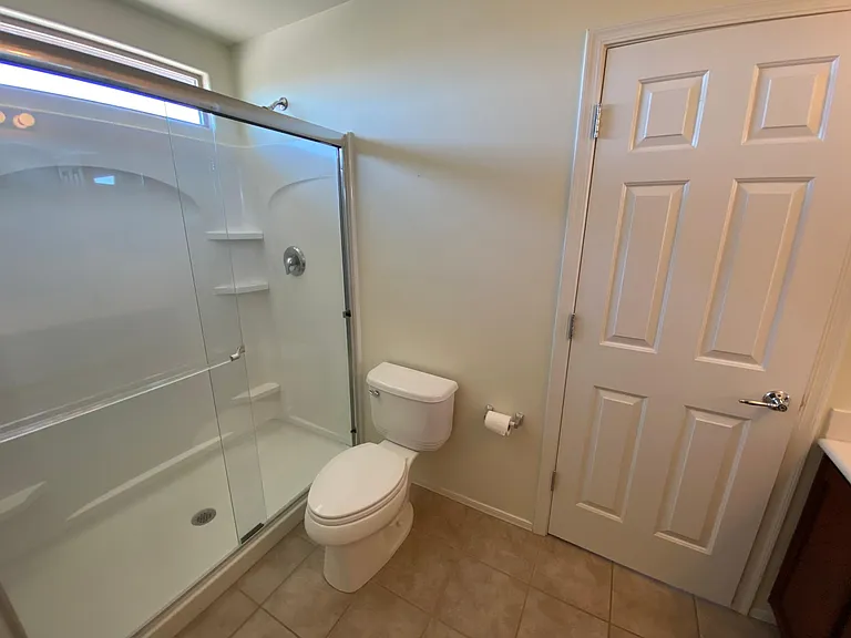 Master bathroom 1
