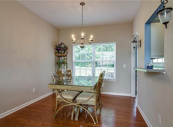 4th image of 2103 Allendale Pl