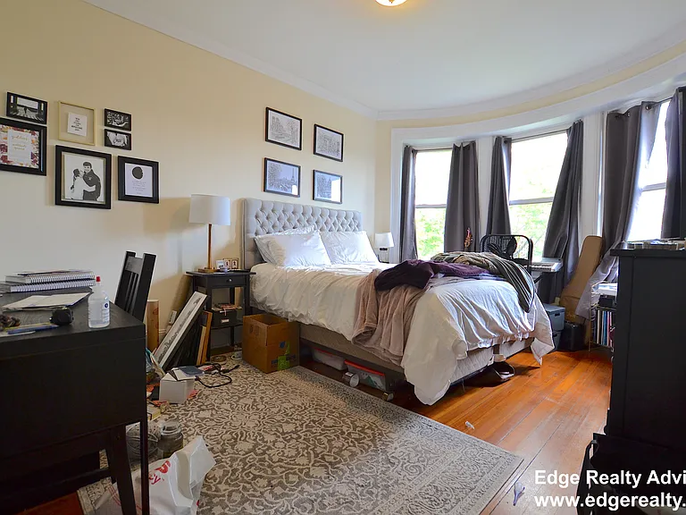 14 Sutherland Rd #3 — Photo 6