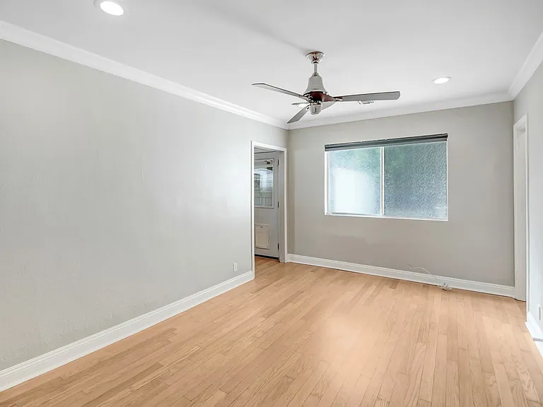 555 Avenue 64 — Photo 6