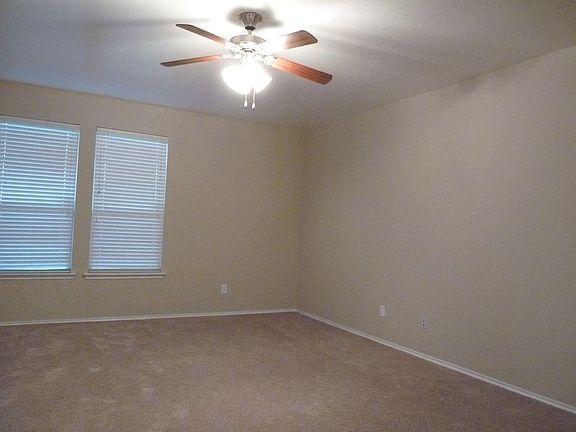 2nd image of 3002 Highgate Dr