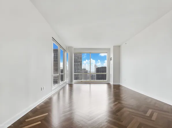 230 West 56th Street image 10 of 18