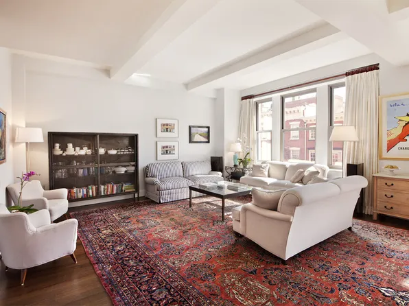 147 Waverly Place image 1 of 8