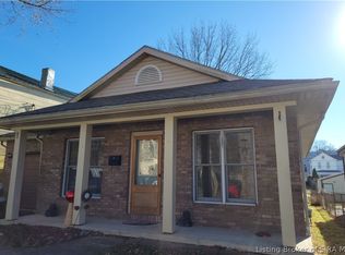 843 W 3rd St, Madison, IN 47250