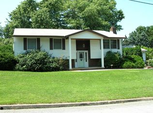 6071 Peachtree St, Harrisburg, PA 17111