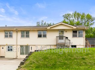 3701 Saratoga St, Omaha, NE 68111