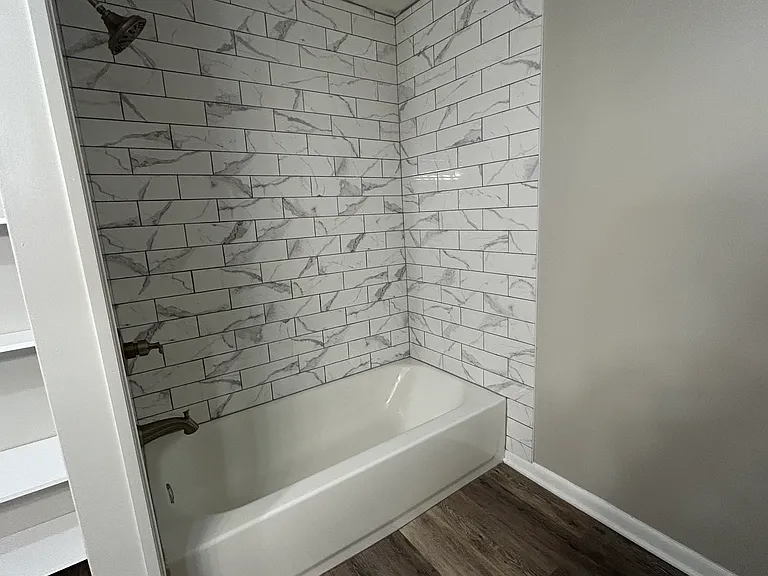 122 W North St #5 — Photo 19