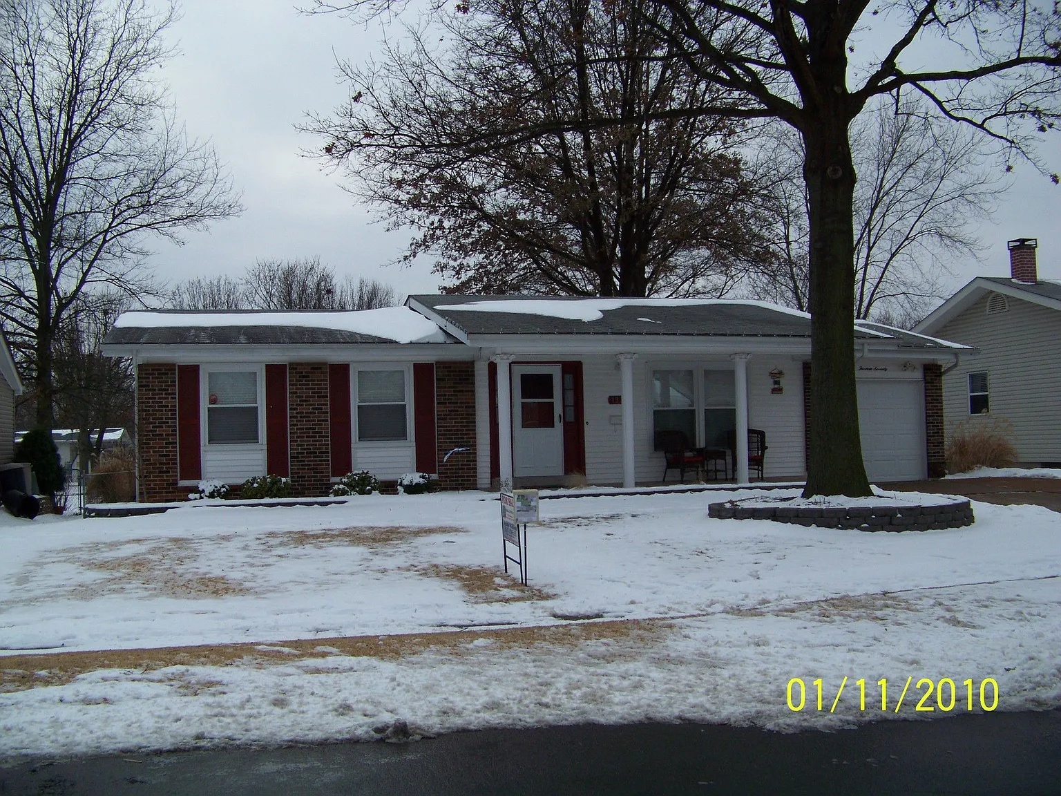 1370 Leisure Dr photo 1