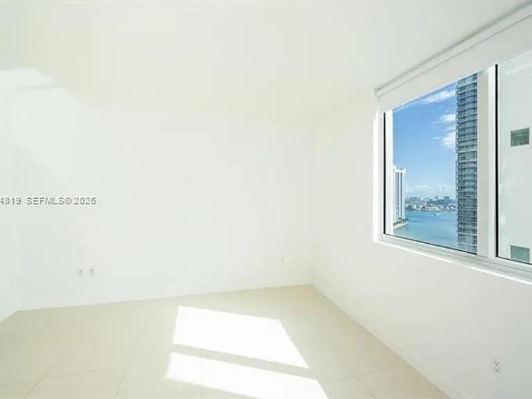55 SE 6th St #CU-2210 — Photo 17