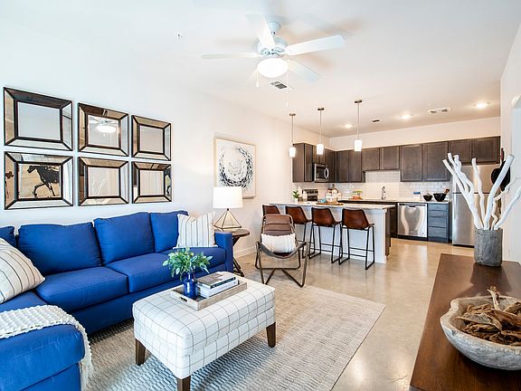 3rd image of 1040 Flathead Dr #3458417