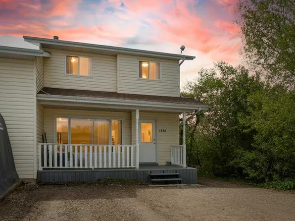 1816 E 26th Ave, Delburne, AB T0M 0V0