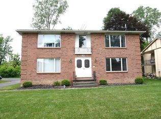 198 Denrose Dr, Amherst, NY 14228