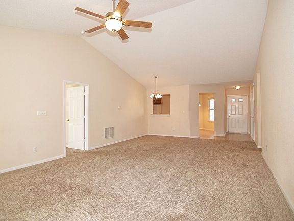 5th image of 7062 Dublin Ln