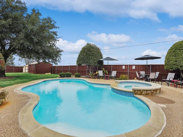 2401 Scarlet Oak Dr — Photo 39
