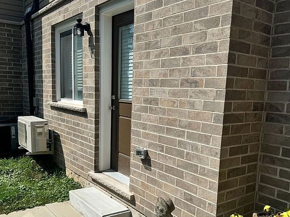 4th image of 37 Riverside Dr