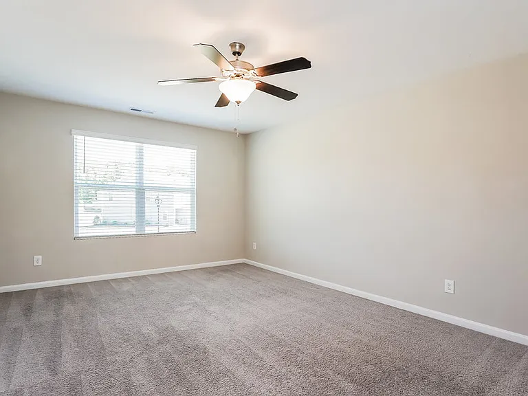 548 Wendell Falls Pkwy — Photo 12