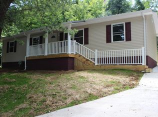 145 South St, Jacksboro, TN 37757