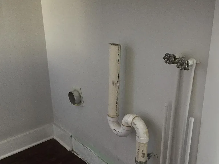 810 N Oak St — Photo 15