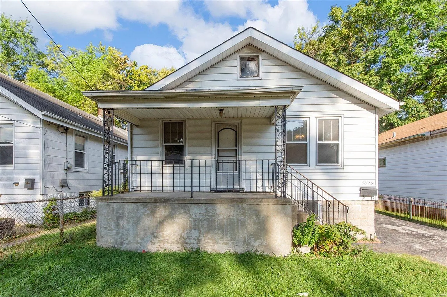 5625 Helen Ave photo 1