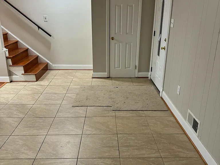 2902 Buell Ct — Photo 2