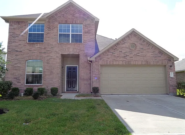 3931 Hawthorn Glen Ct — Photo 1