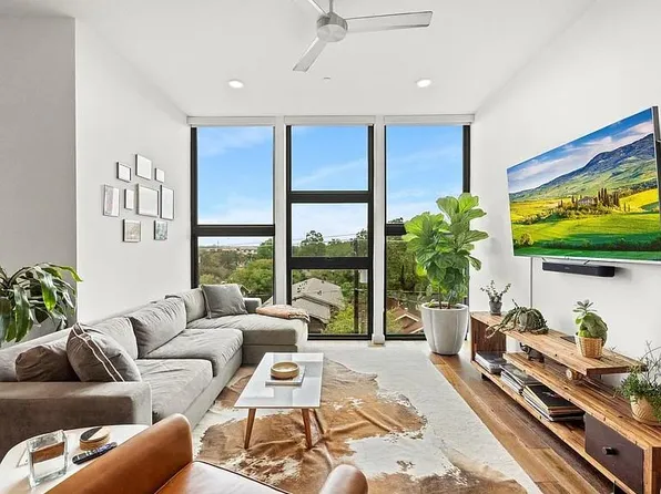 1322 E 12th St #406, Austin, TX 78702