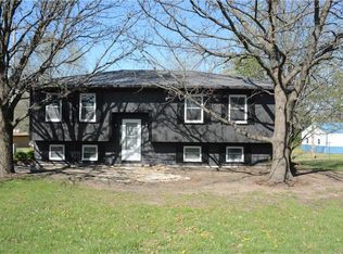 716 Shea St, Burlington, KS 66839