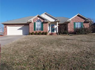 1708 Valley View St, Van Buren, AR 72956