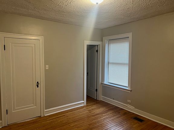 5th image of 7031 S Fairfield Ave #1R