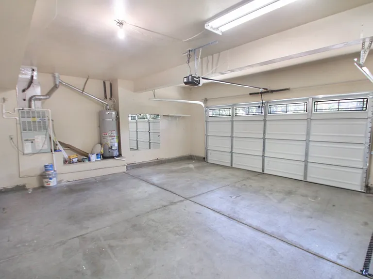 4137 Rogers Canyon Rd — Photo 31