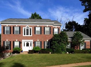 16627 Highland Summit Dr, Ballwin, MO 63011