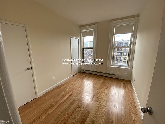 483 Beacon St. #95 Boston - Back Bay Unit Photo 3