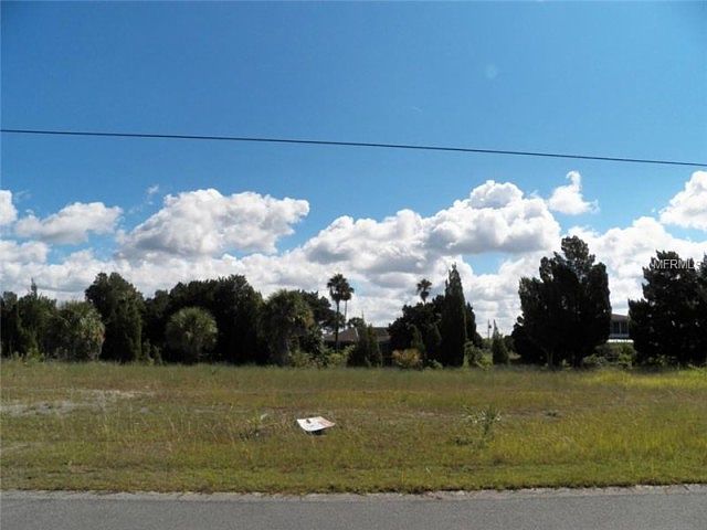 2nd image of Gardenia Dr