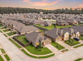 907 Youth Water Rd, Montgomery, TX 77316