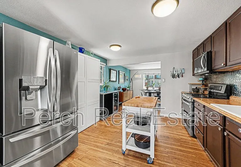 1595 W Maple Ave — Photo 3