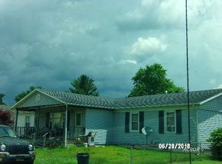 244 Sycamore St, Middleport, OH 45760