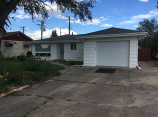 404 35th Avenue Ct, Greeley, CO 80634