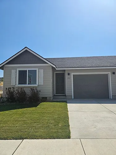 511 SE Polaris St Photo 1 511 SE Polaris St Photo 1