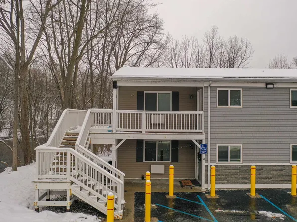 5247 Harold Dr APT 25, Flushing, MI 48433