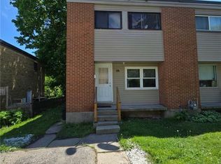 49 Marshall St #B, Waterloo, ON N2J2T3