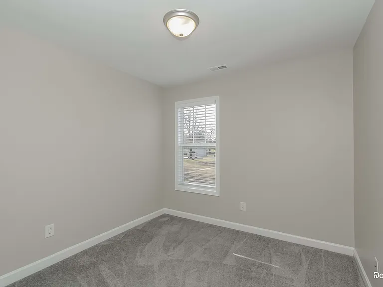 7943 Rolling Meadows Ln — Photo 12