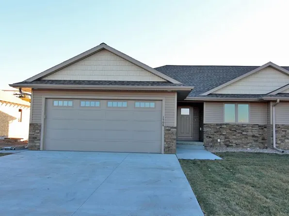 1500 W 8th St, Kearney, NE 68845