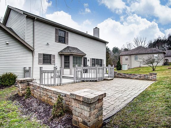 3rd image of 2044 Londondale Pkwy