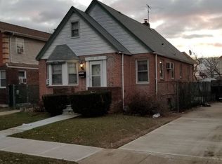 11511 228th St, Cambria Heights, NY 11411