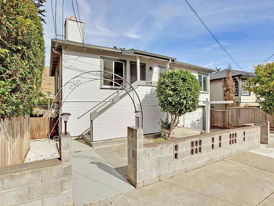 1st image of 732 Larch Ave