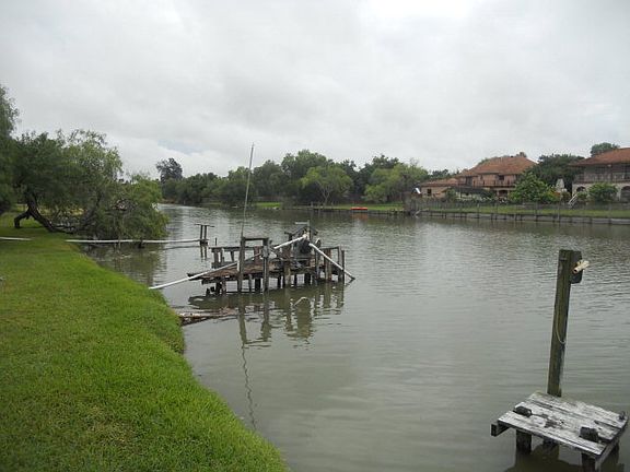 5th image of 2816 Hackberry Ln