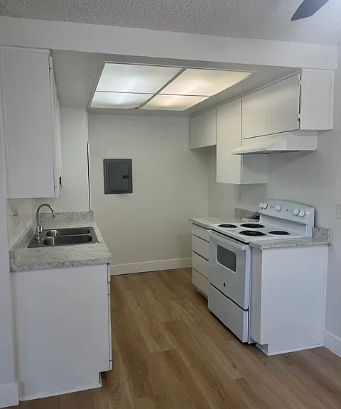 La Fayette Apartments — Photo 5