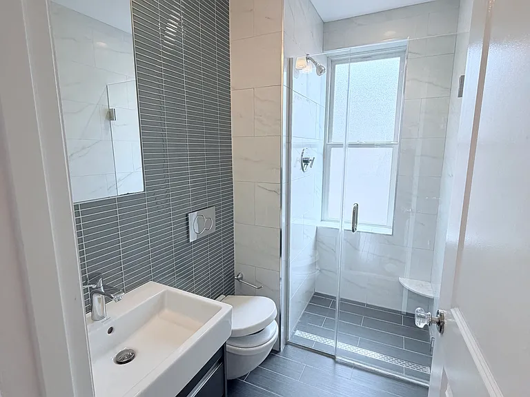 98 Myrtle St #5 — Photo 10