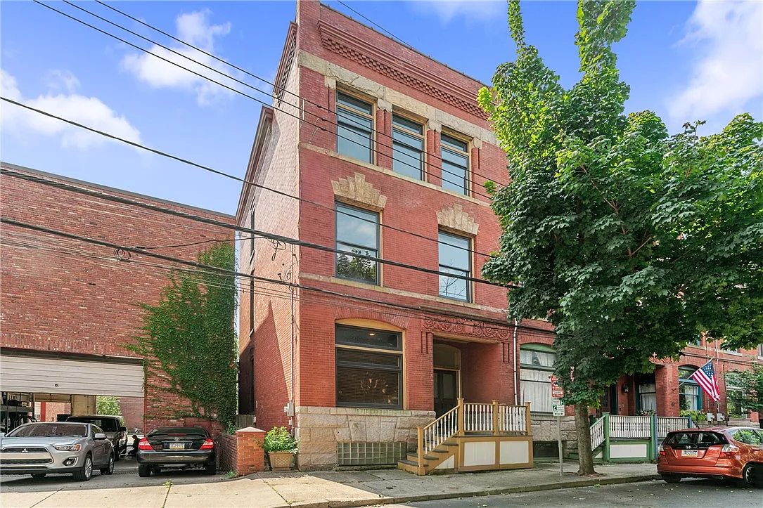 423 Lockhart St photo 1