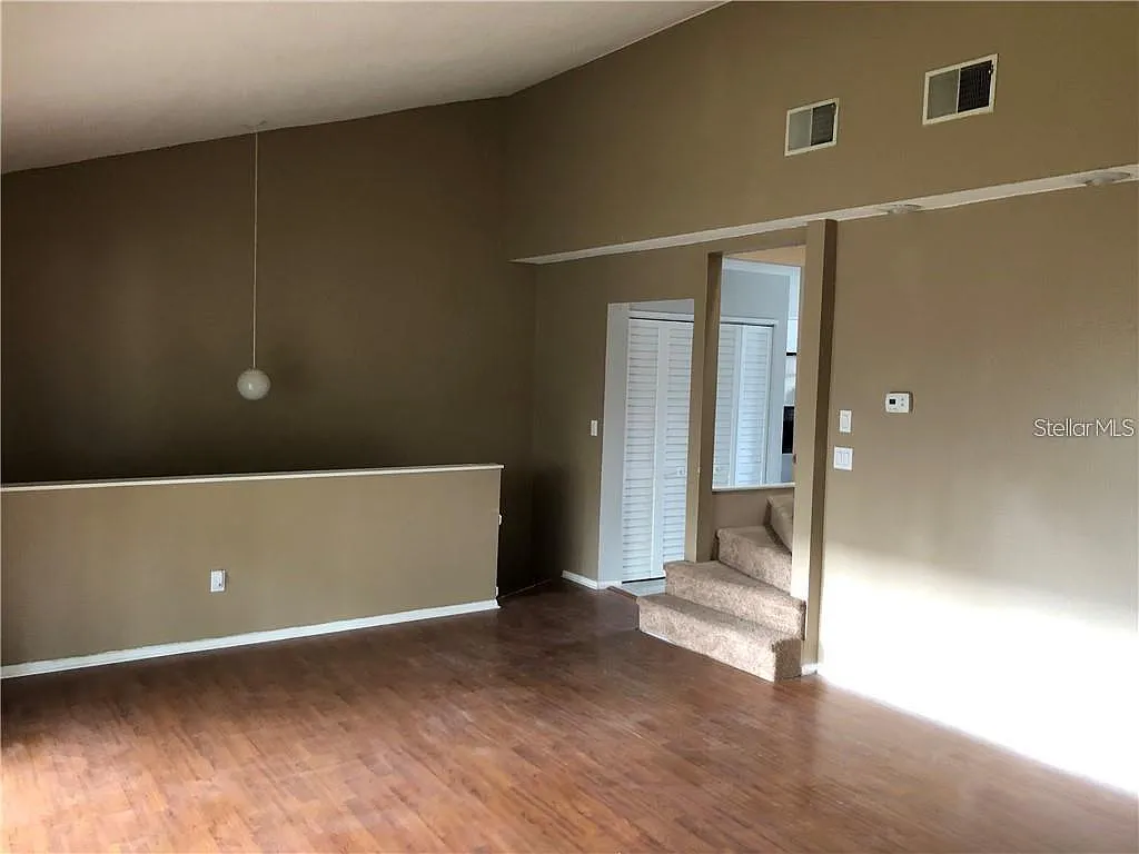 2 bed, 2.0 bath, 1364 sqft, $1,975 — Photo 2